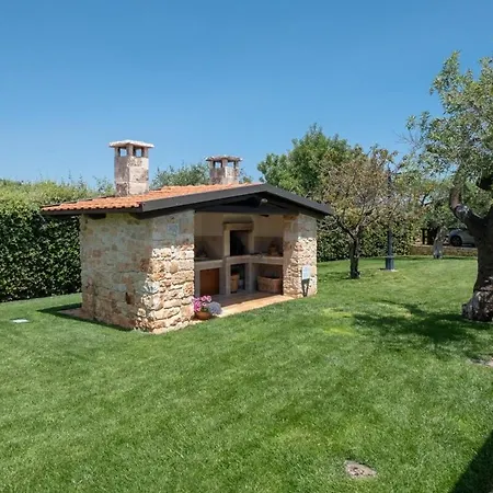 Authentic Apulian Oasis Inside Trulli With Pool Villa