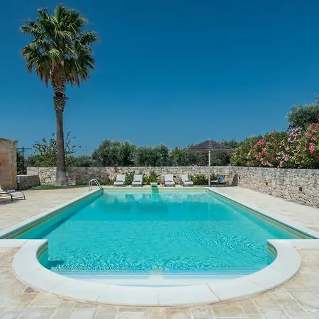 Authentic Apulian Oasis Inside Trulli With Pool Castellana Grotte