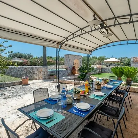 Villa Authentic Apulian Oasis Inside Trulli With Pool Castellana Grotte