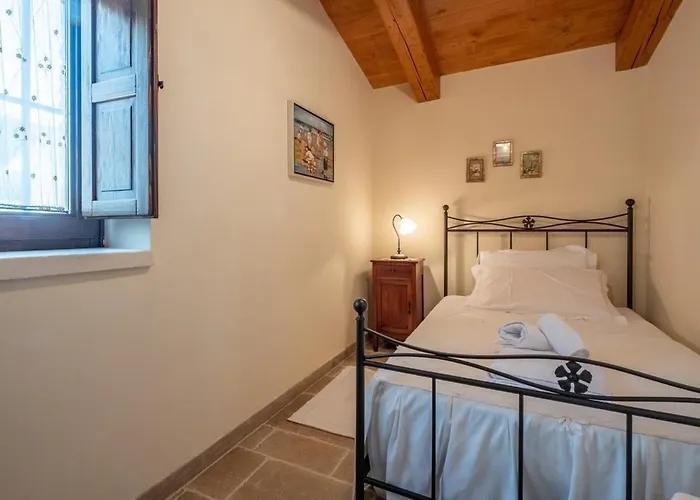 Authentic Apulian Oasis Inside Trulli With Pool Villa Castellana Grotte